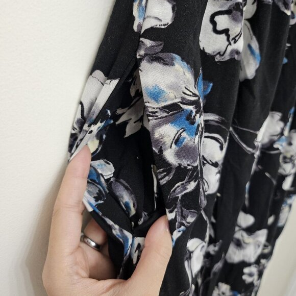 NWT Band of Gypsies Women’s Black Florals Strapless Sweetheart Jumpsuit Size M - Picture 4 of 9